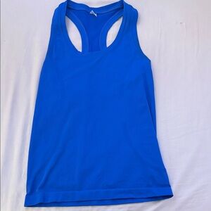 blue athletic tank (amazon)